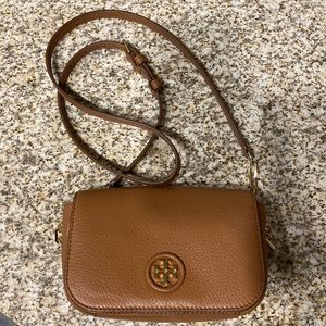 Tory Burch cross body purse (willing to bundle with wallet insert also listed)